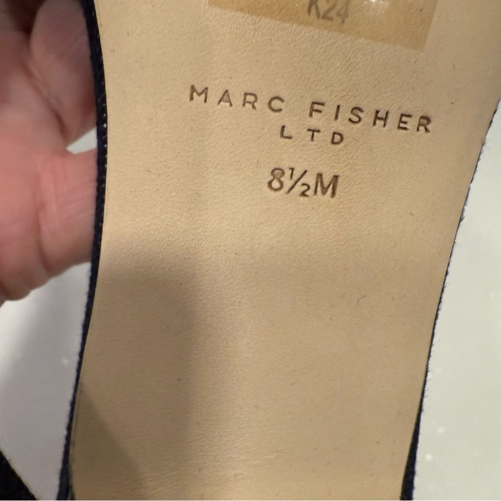 Marc Fisher LTD Women’s Crisscross Dark Blue Denim Kitten Heel Slides Sz 8.5 NEW - Picture 6 of 11